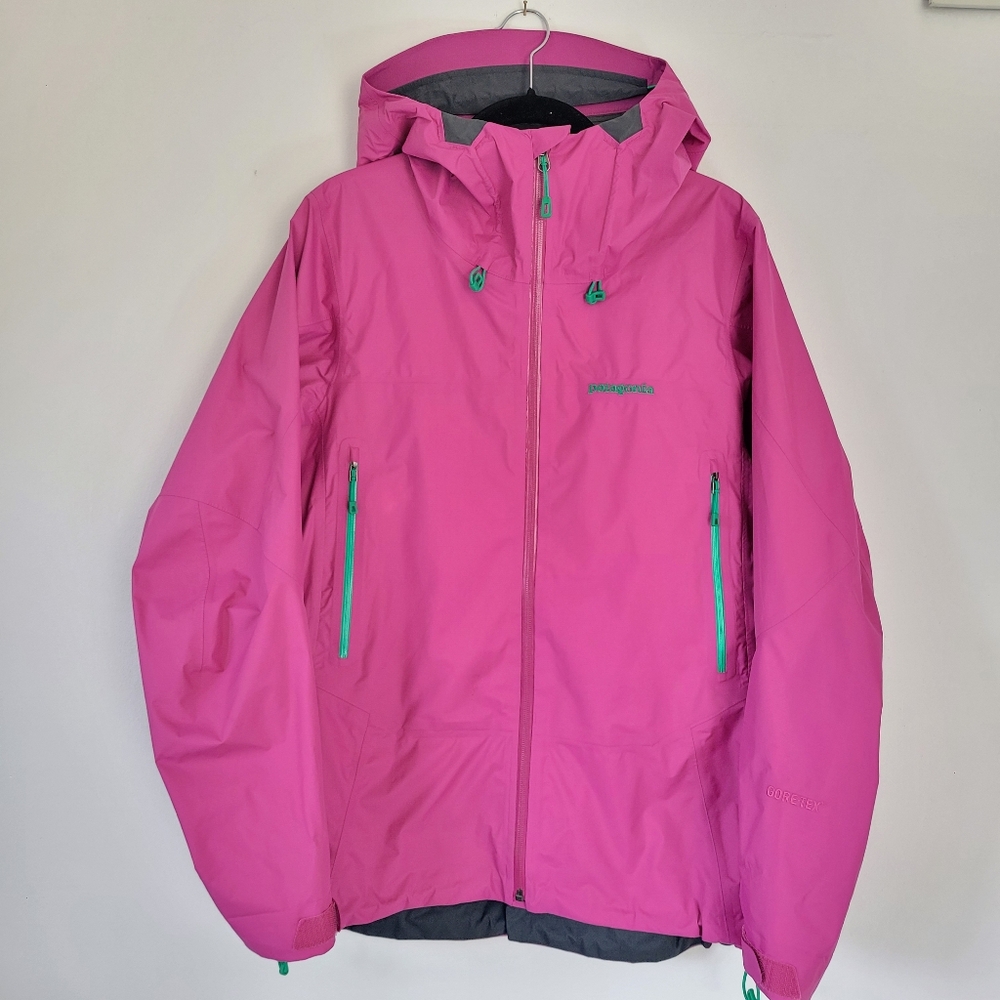Patagonia Hot Pink Hooded Shell Jacket with Teal Zipper Accents